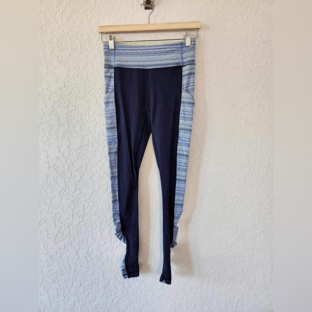 Lululemon NAVY Speed Tight‎ IV Pants Size 4